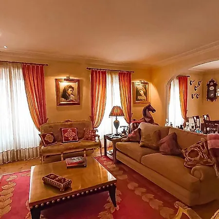 Via Principalis- Muy Centrico León